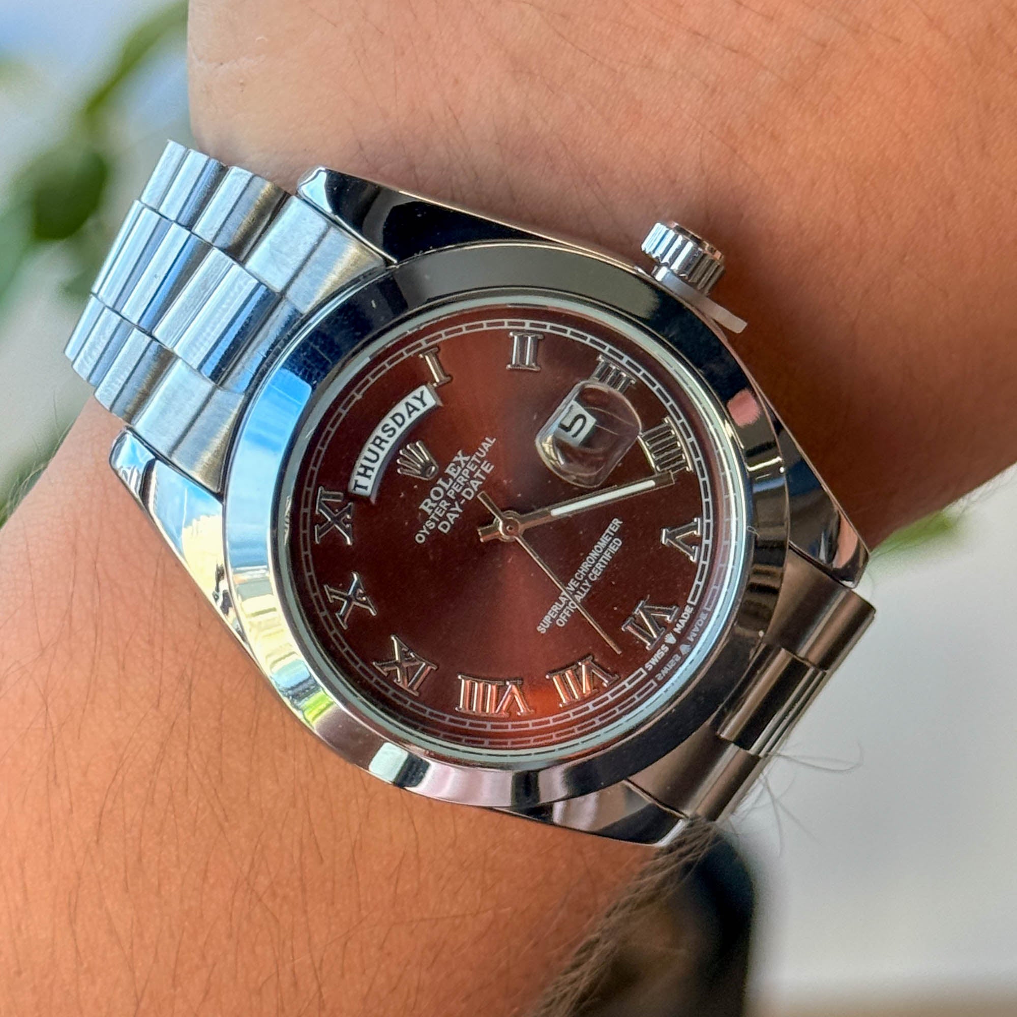 RELOJ R0L3X  METALICO ESTILO 1 PLATEADO X CAFE  HOMBRE