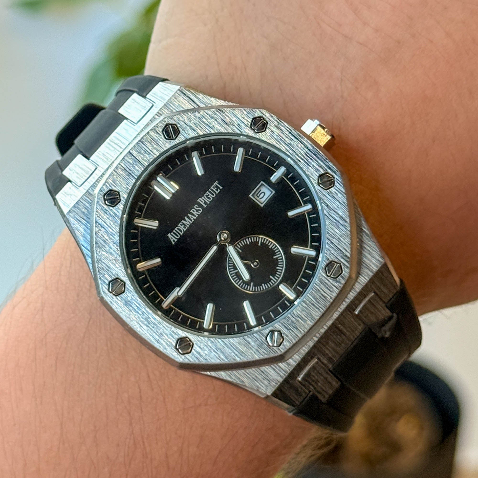 RELOJ APP GOMA NEGRO X PLATEADO HOMBRE