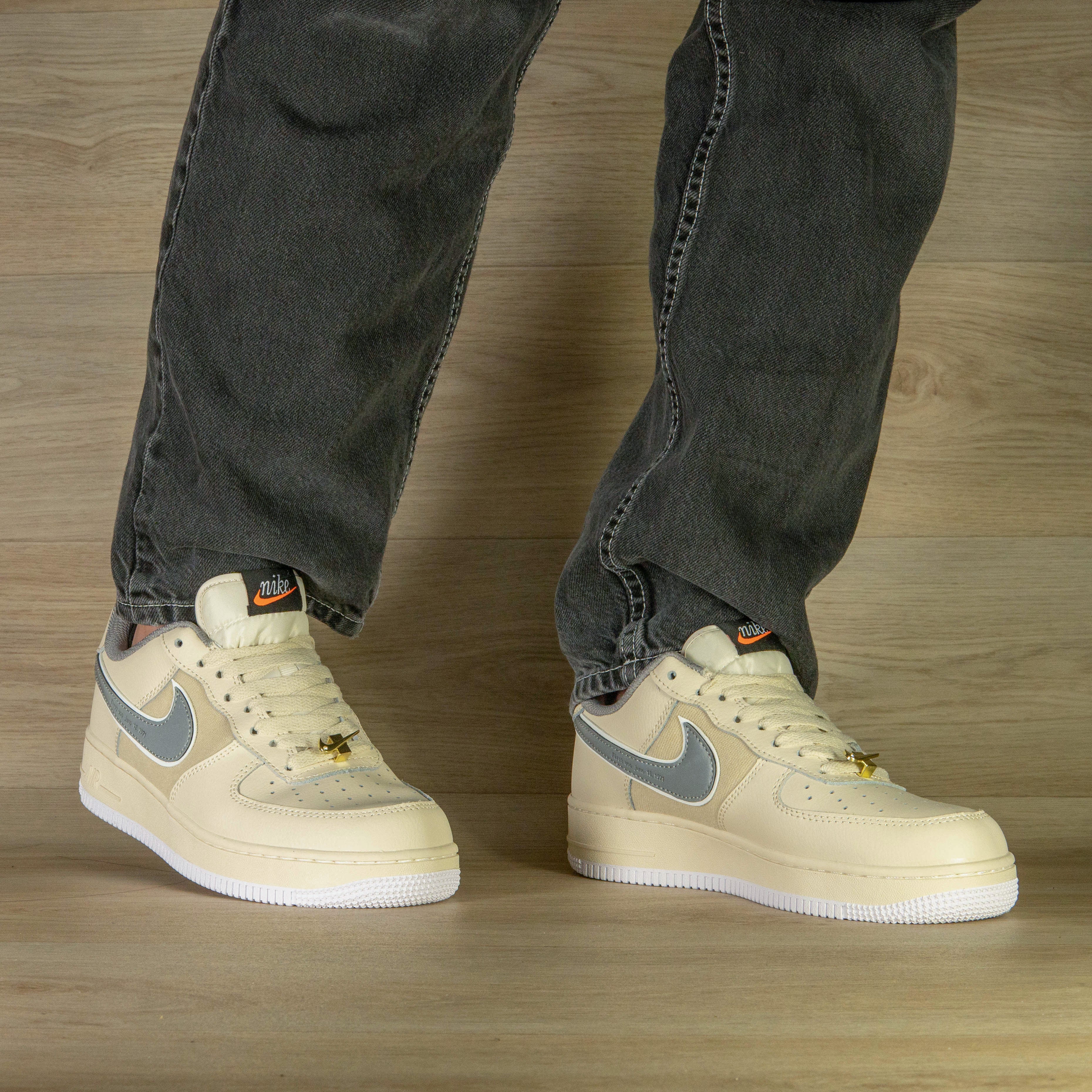 N1K3 FOR ONE 3 CUERO BEIGE HOMBRE