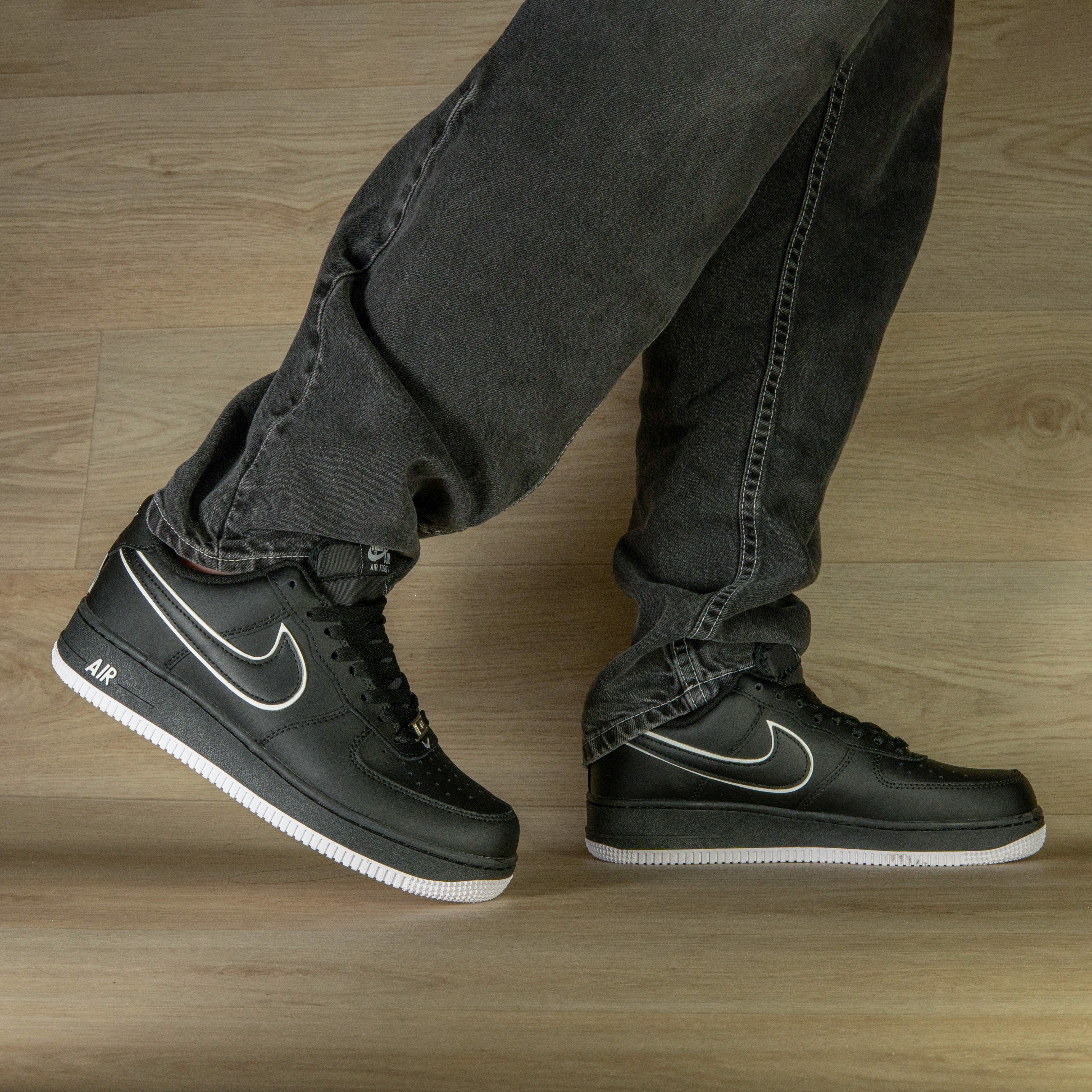 N1K3 FOR ONE 3 CUERO NEGRO X BLANCO HOMBRE