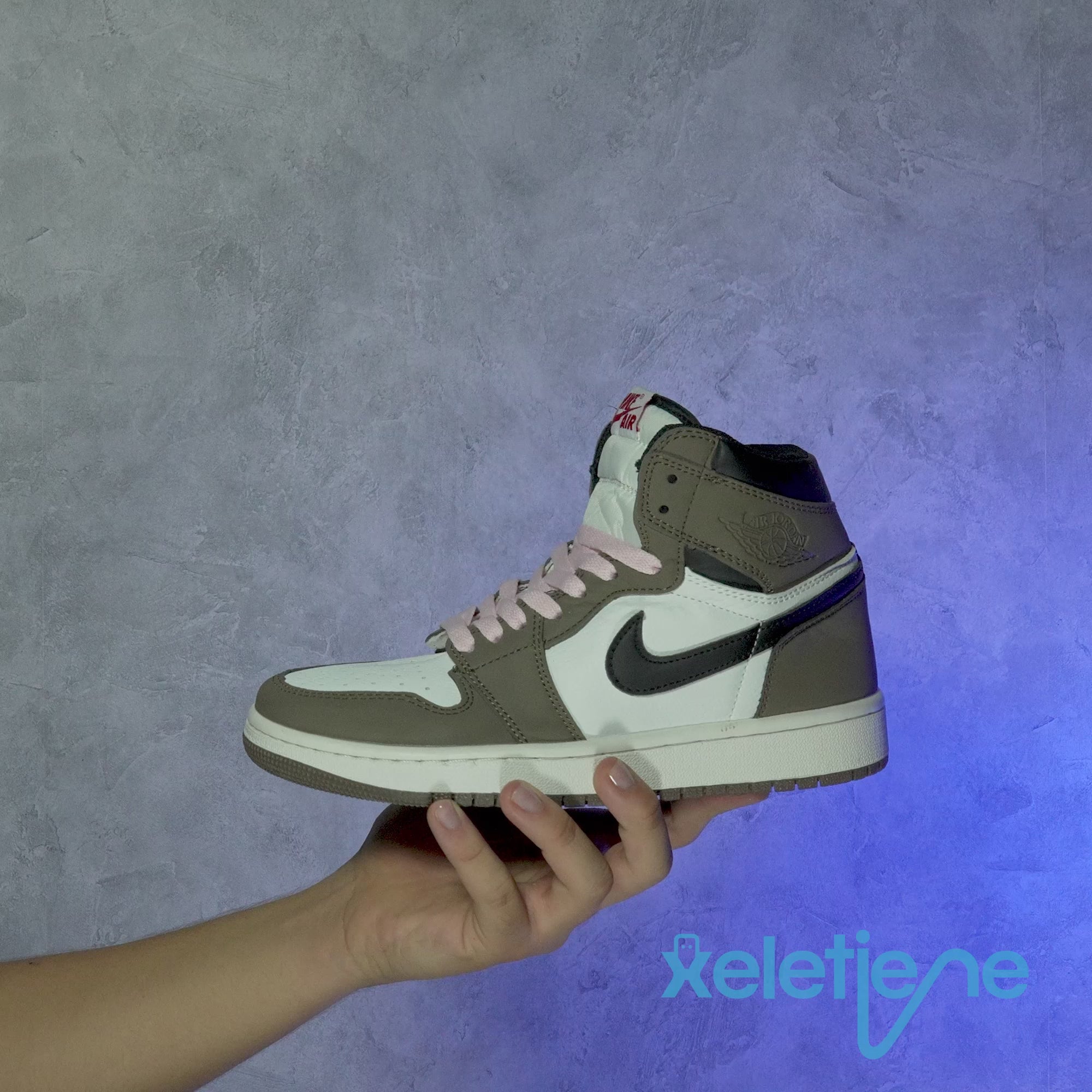 N1K3 BOTA MIAMI CUERO CAFE X BLANCO DAMA